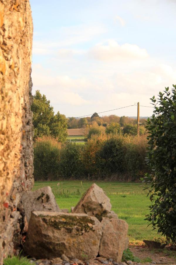Les Chambres D'Hotes De La Metairie Du Bourg Les Herbiers Exterior foto
